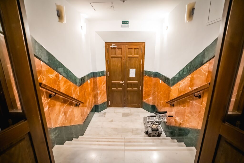 Entrada del Apartamento Turístico Quality Homes Plaza de la Trinidad en Granada