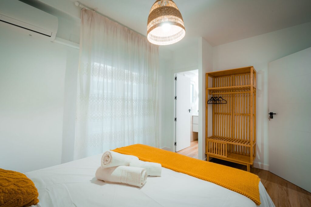 Dormitorio del Apartamento Turístico Quality Homes La Casa de los Colores en Granada