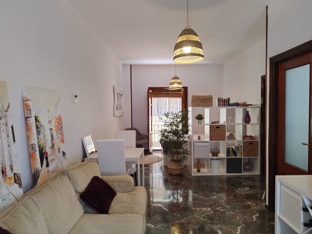 Salón del Apartamento Turístico Quality Homes Gran Vía en Granada