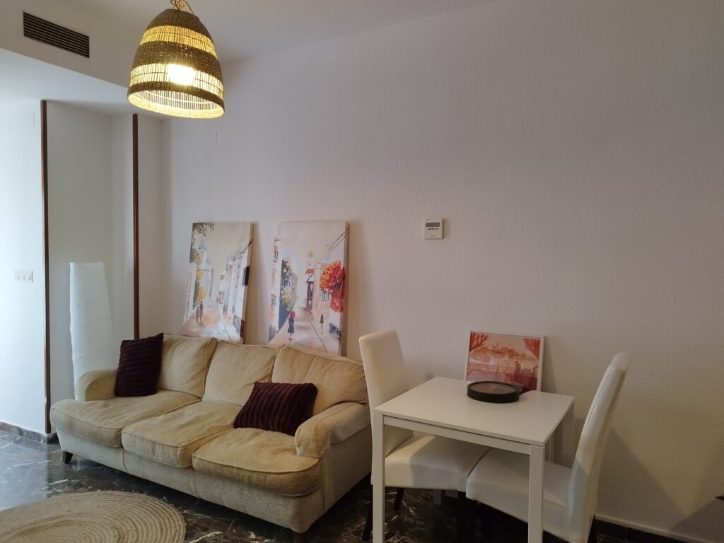 Salón del Apartamento Turístico Quality Homes Gran Vía en Granada