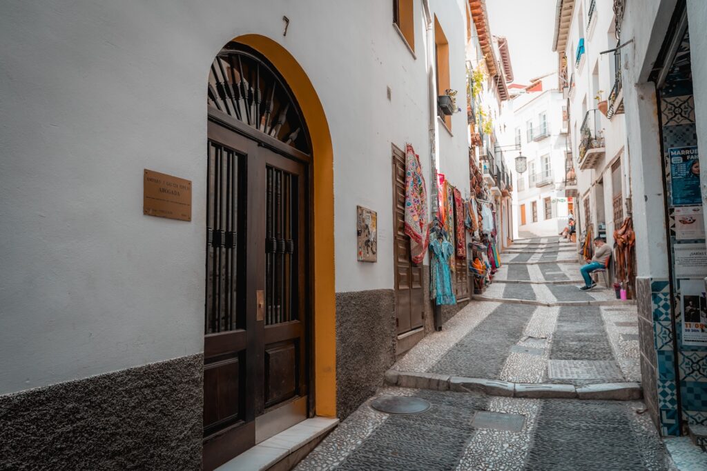 Entrada del Apartamento Turístico Quality Homes Caldelería Vieja en Granada