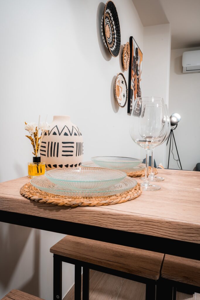 Mesa comedor del Apartamento Turístico Quality Homes Hornillo de la Cartuja en Granada