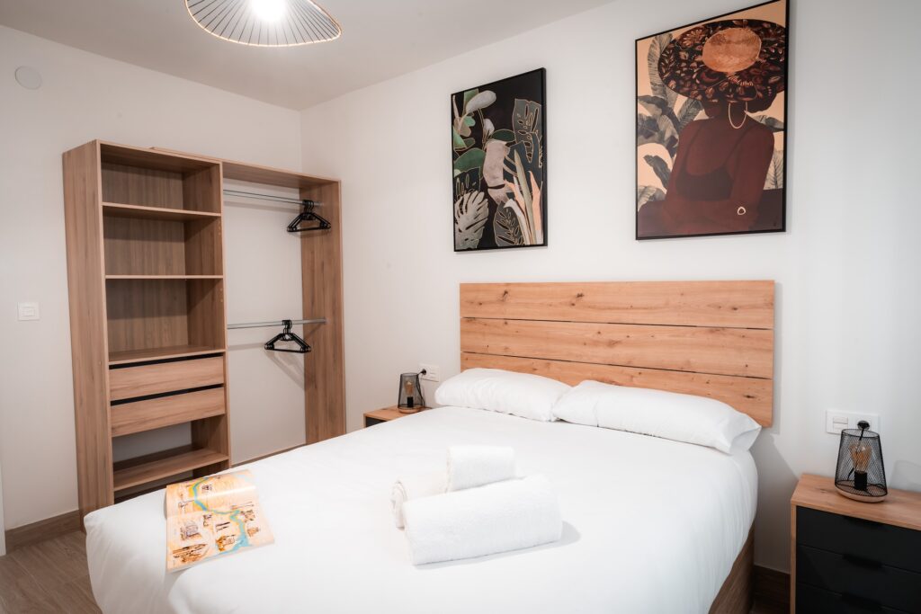 Dormitorio del Apartamento Turístico Quality Homes Hornillo de la Cartuja en Granada