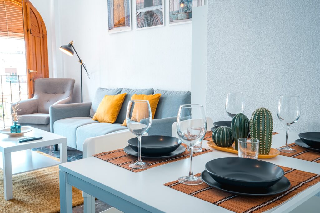 Salón y comedor de Apartamento Turístico Quality Homes San Isidro en Granada